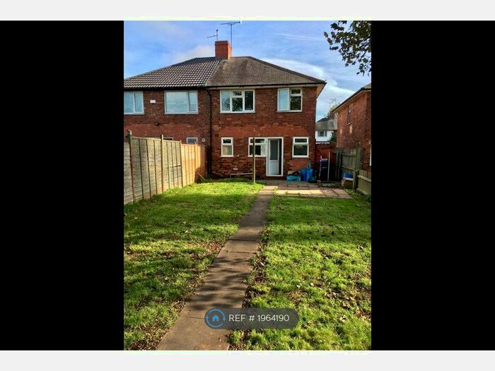 3 Bedroom Semi-Detached House To Rent In Chinley Grove, Birmingham, B44