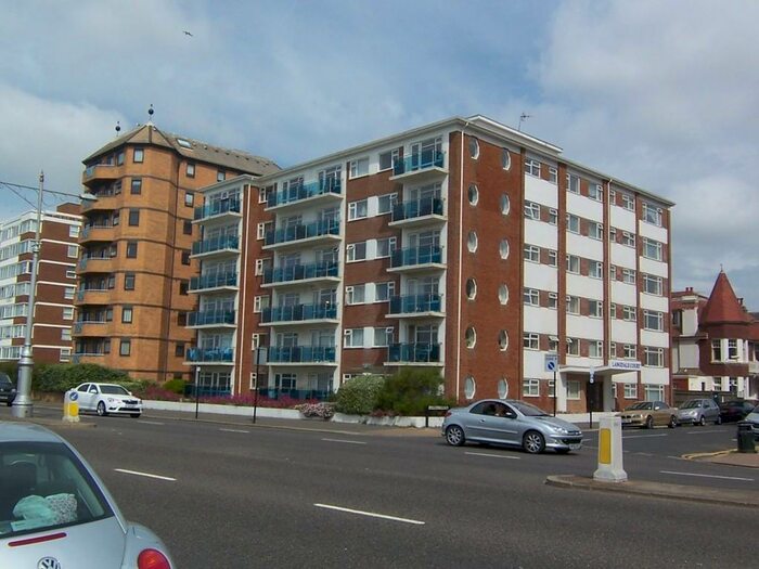 1 Bedroom Apartment To Rent In Langdale Court, Kingsway, Hove, BN3