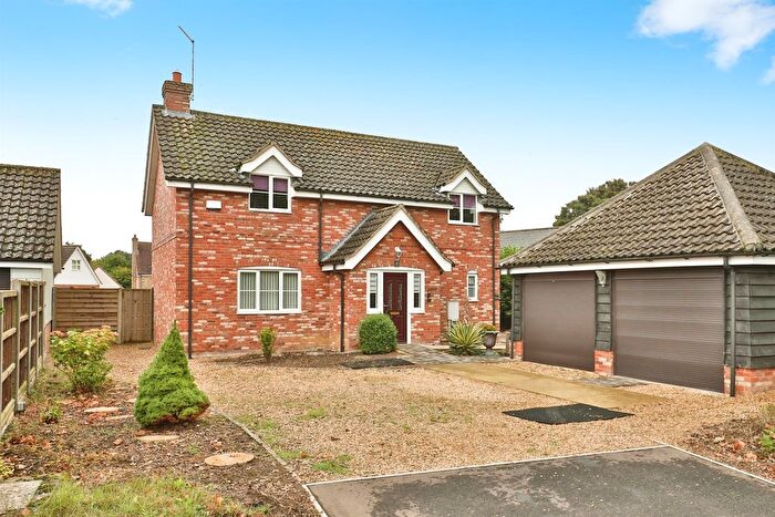 3 Bedroom Detached House For Sale In Church Road, Watton, Thetford, IP25