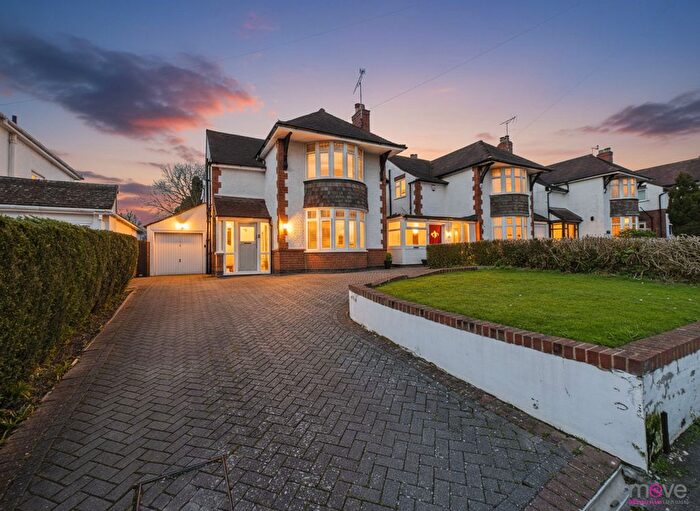 4 Bedroom Detached House For Sale In Green Lane, Hucclecote, GL3