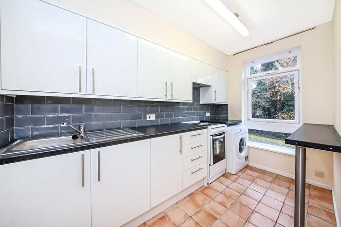 1 Bedroom Flat To Rent In Fountain Drive, Dulwich, SE19