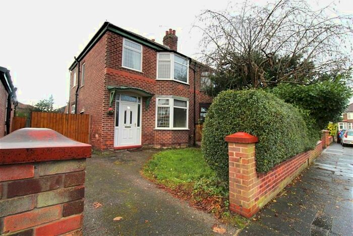3 Bedroom Semi-detached House To Rent In Heathcote Avenue, Heaton Moor, Stockport, SK4