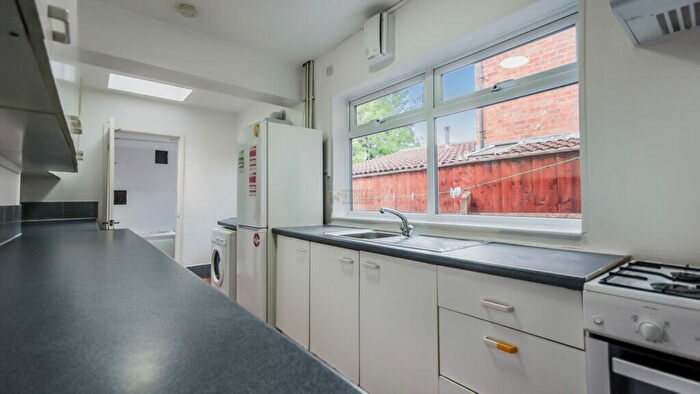 5 Bedroom Terraced House To Rent In Alton Road, Selly Oak, Birmingham, B29