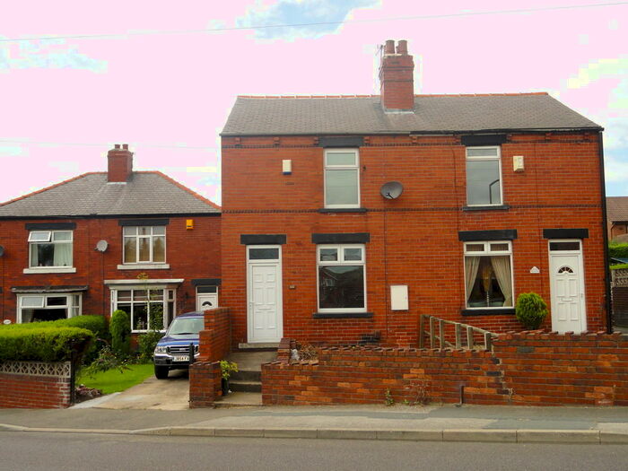 2 Bedroom Semi-Detached House To Rent In Darton Lane, Mapplewell, S75