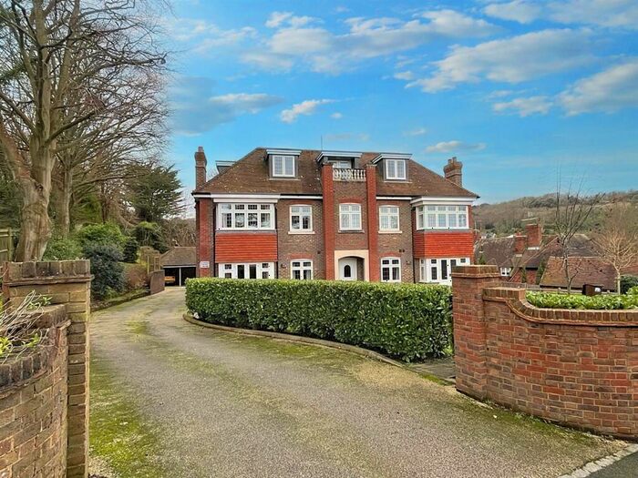 2 Bedroom Flat For Sale In Carlisle Road, Eastbourne, BN20