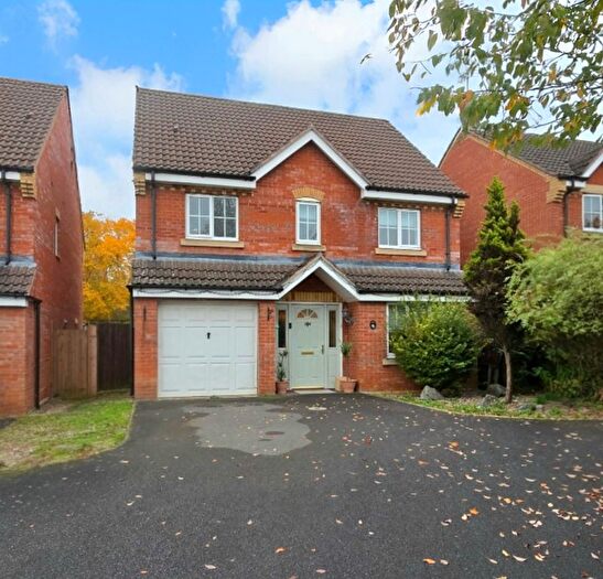 4 Bedroom Detached House For Sale In Woodlands, Grange Park, NN4