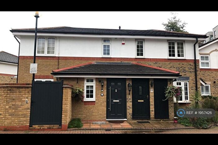 3 Bedroom Terraced House To Rent In Culloden Close, London, SE16