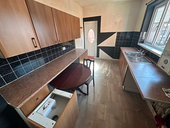 2 Bedroom Flat For Sale In Vine Street, Wallsend, Tyne And Wear, NE28