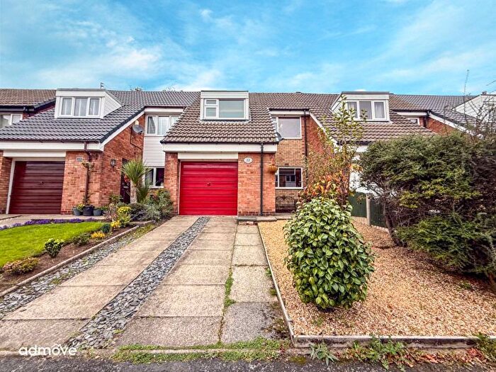 3 Bedroom Terraced House For Sale In Woolacombe Close, Latchford, WA4