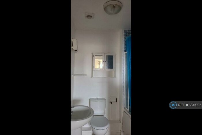 2 Bedroom Flat To Rent In Bristol South End, Bristol, BS3