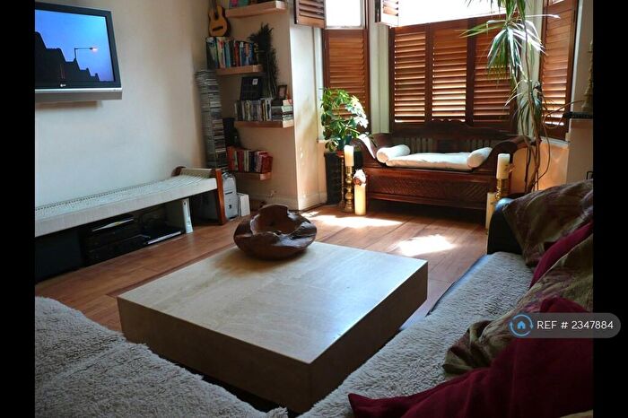 2 Bedroom Flat To Rent In North Maida Vale, London, NW6