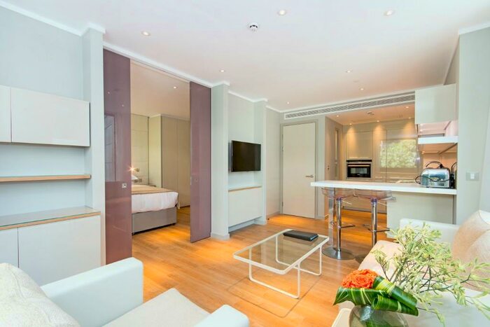 2 Bedroom Ground Flat To Rent In Clarendon Place, London, W2