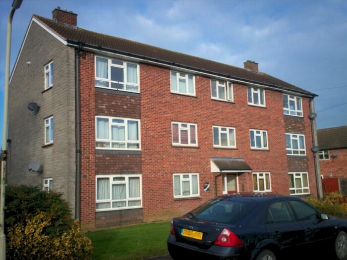 2 Bedroom Flat To Rent In Swiftway, Lutterworth, Leicestershire, LE17
