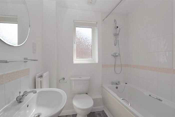 2 Bedroom Flat To Rent In Capital Point, RG1