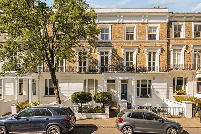 3 Bedroom Flat For Sale In Fernshaw Road, Chelsea, SW10