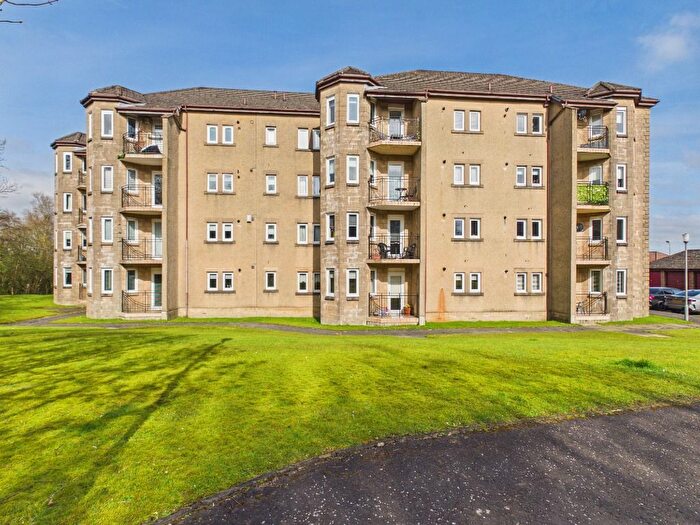 3 Bedroom Flat For Sale In Innes Court, Stewartfield, East Kilbride, G74
