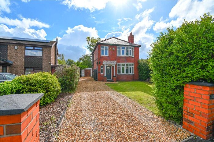 3 Bedroom Detached House For Sale In Chester Road, Whitby, Ellesmere Port, CH66