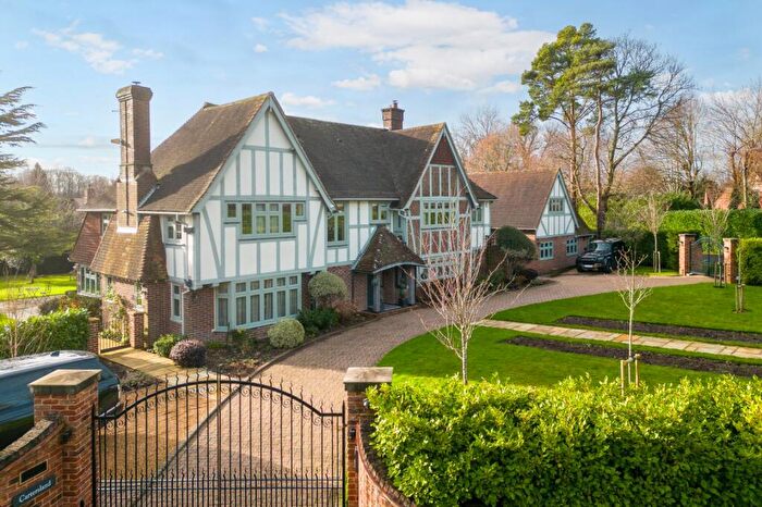 8 Bedroom Detached House For Sale In Southdown Road, Shawford, Winchester, Hampshire, SO21