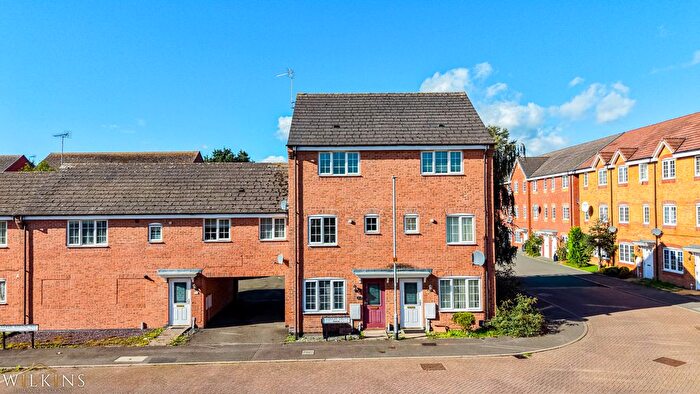 3 Bedroom Semi-Detached House For Sale In Clough Drive, Burton-On-Trent, Staffordshire, DE14