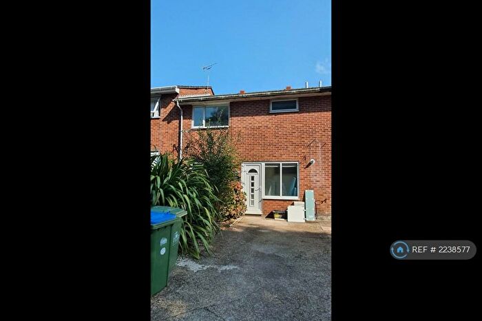 3 Bedroom Terraced House To Rent In Widgeon Close, Southampton, SO16