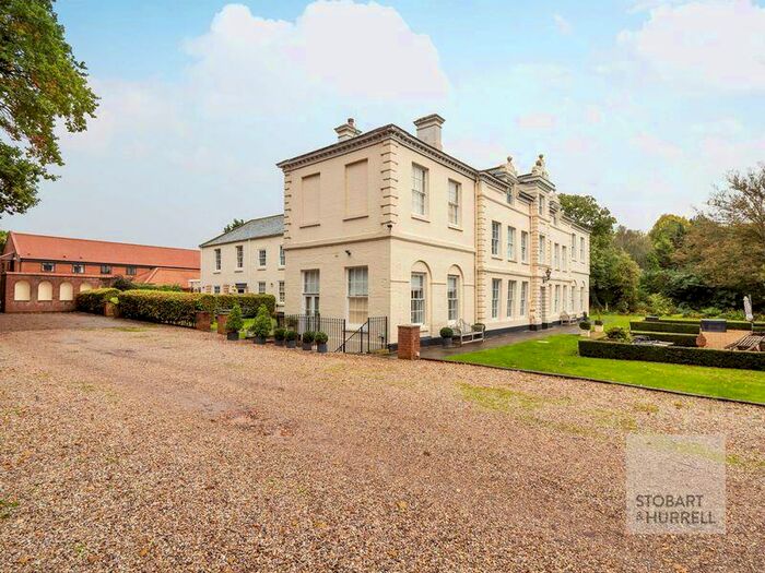 2 Bedroom Character Property For Sale In Coltishall Hall, Wroxham Road, Coltishall, Norfolk, NR12