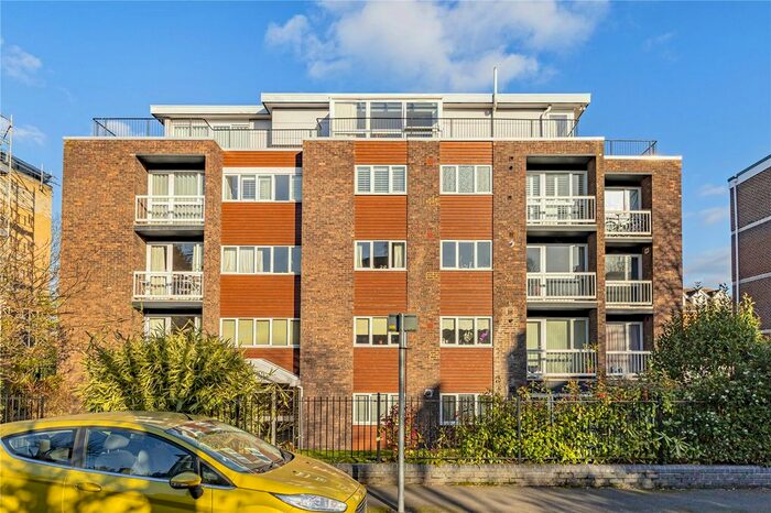 2 Bedroom Flat To Rent In Warwick Court, 4 Lansdowne Road, Wimbledon SW20