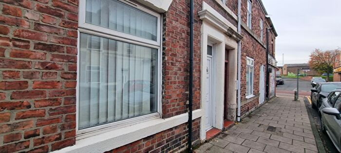 2 Bedroom Flat To Rent In Claremont South Avenue, Gateshead, NE8
