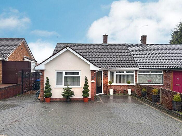 3 Bedroom Semi-Detached Bungalow For Sale In Lammermoor Avenue, Great Barr, Birmingham, B43