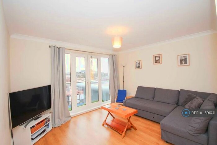 1 Bedroom Flat To Rent In Market Street, Bracknell, RG12