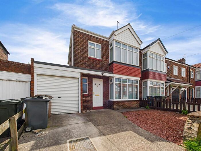 2 Bedroom Semi-Detached House To Rent In Thorntree Drive, West Monkseaton, NE25
