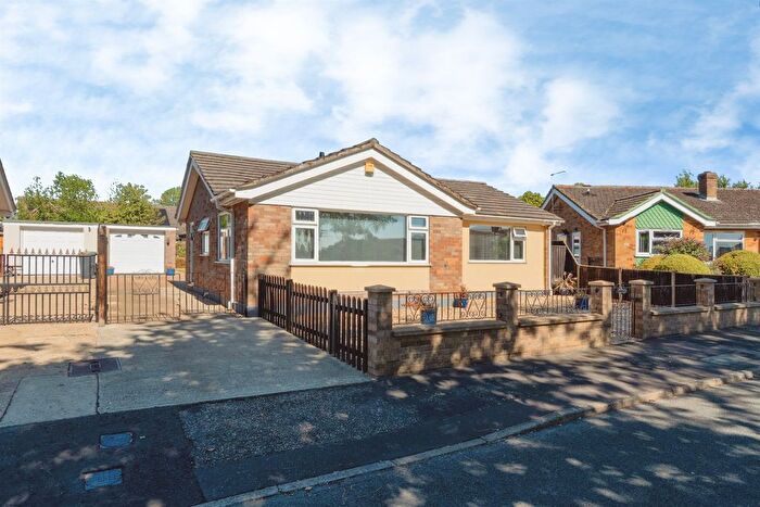 3 Bedroom Detached Bungalow For Sale In Acacia Avenue, Ashill, IP25