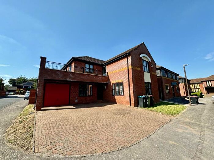 4 Bedroom Detached House To Rent In Winstanley Lane, Shenley Lodge, MK5