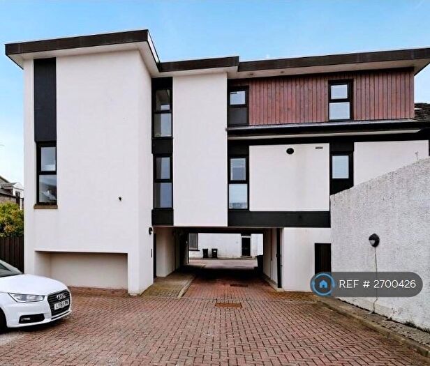 2 Bedroom Flat To Rent In Broomhill, Aberdeen, AB10