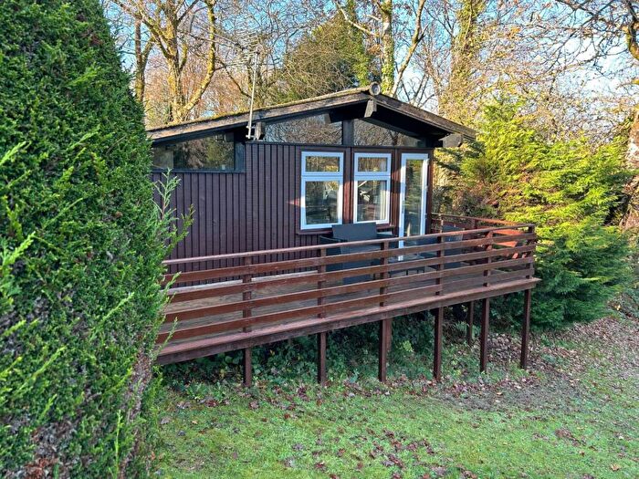2 Bedroom Lodge For Sale In Cenarth, Newcastle Emlyn, SA38