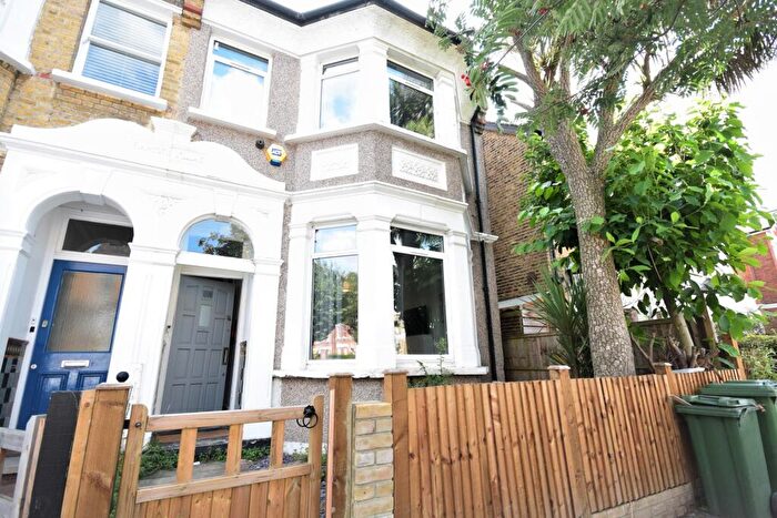 5 Bedroom House To Rent In Wiverton Road, Sydenham, SE26