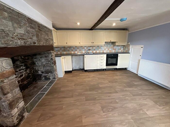 2 Bedroom Cottage To Rent In Shorestone, Woolley, EX23