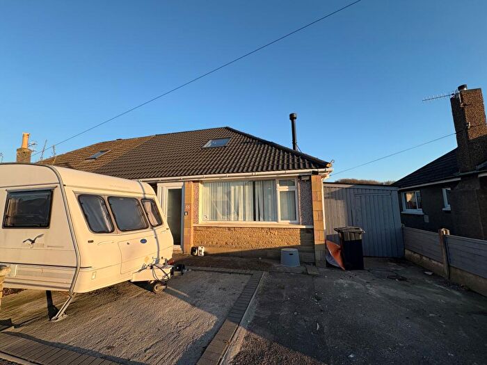 3 Bedroom Semi-Detached House To Rent In Fairhope Avenue, Bare, LA4