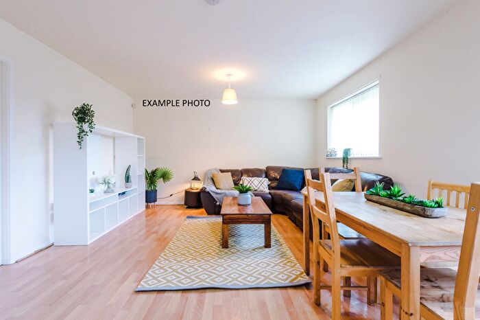 4 Bedroom Terraced House To Rent In Pluto Close, Salford, M6