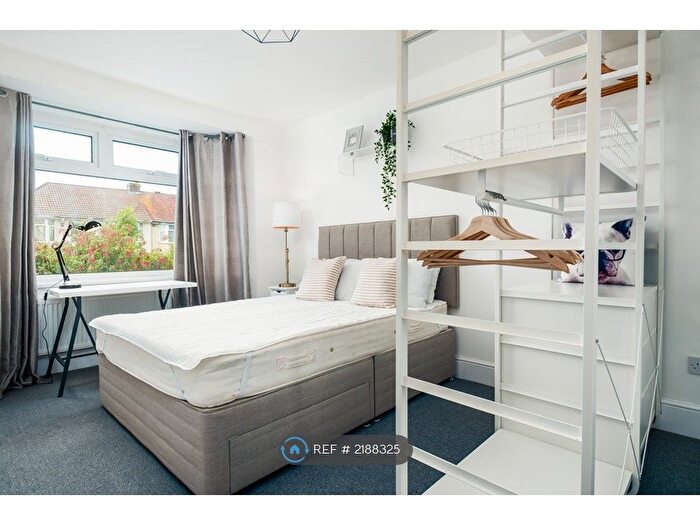4 Bedroom Terraced House To Rent In Sherwell Road, Bristol, BS4
