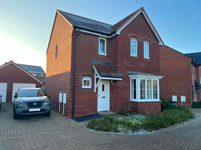 3 Bedroom House For Sale In Deacon Lane, Halstead, CO9