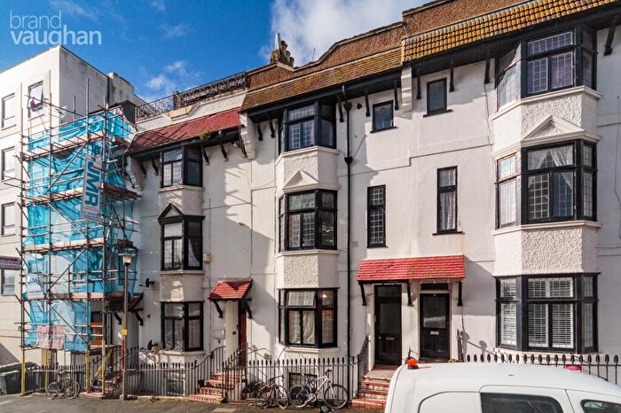 2 Bedroom Flat To Rent In Queen Square, Brighton, BN1