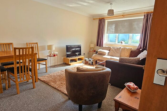 1 Bedroom Flat For Sale In Collingwood Close, Eastbourne, BN23