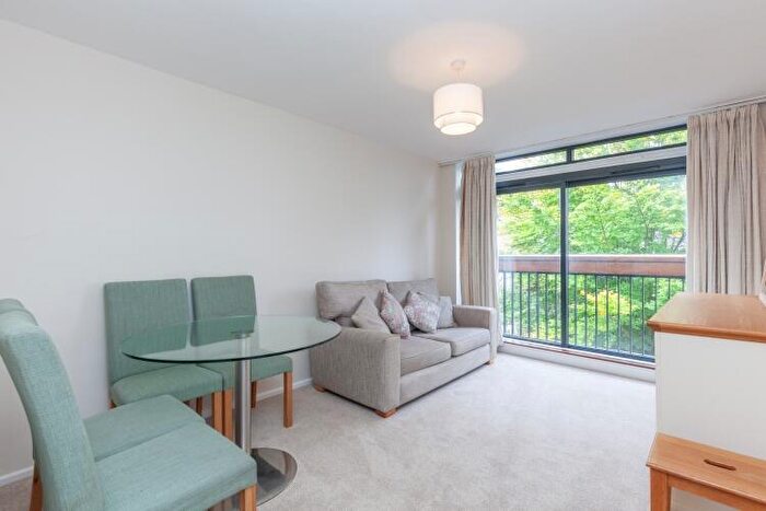 1 Bedroom Apartment To Rent In Martin Court, Oxford, OX2