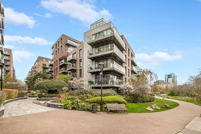 3 Bedroom Flat For Sale In Devan Grove, Woodberry Down, N4