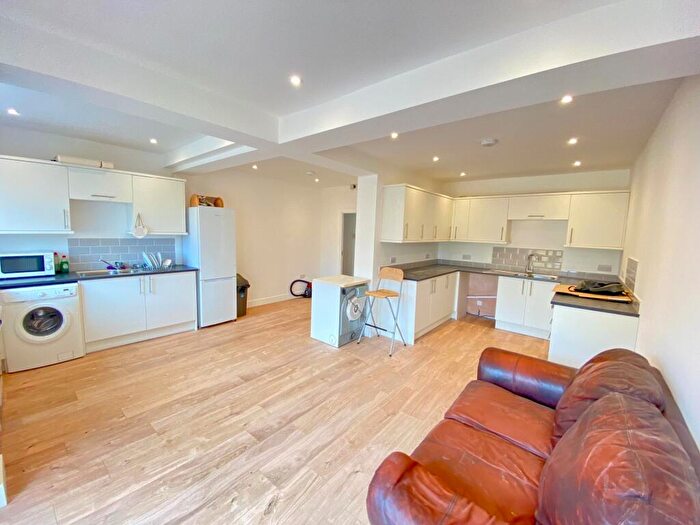 1 Bedroom Semi-Detached House To Rent In Fourth Avenue, Bristol, BS7