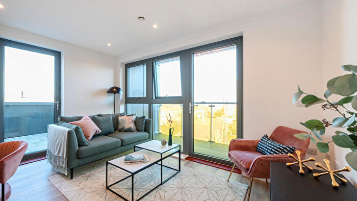 1 Bedroom Flat For Sale In Carlton Vale, Kilburn, NW6