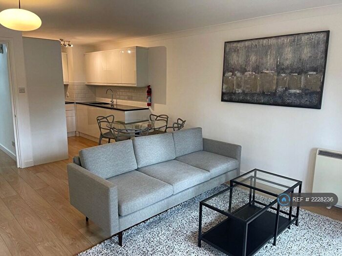 Studio To Rent In George Leybourne House, London, E1