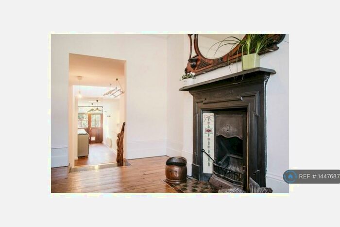 1 Bedroom Flat To Rent In Nelson Road, London, N8