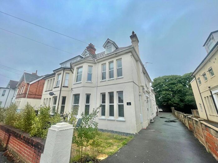 2 Bedroom Flat To Rent In Campbell Road, BH1