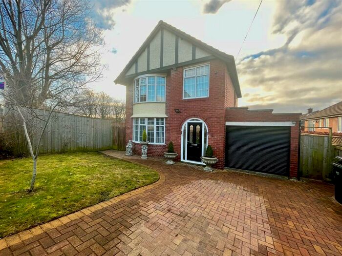 3 Bedroom Detached House To Rent In Shotley Gardens, Low Fell, NE9